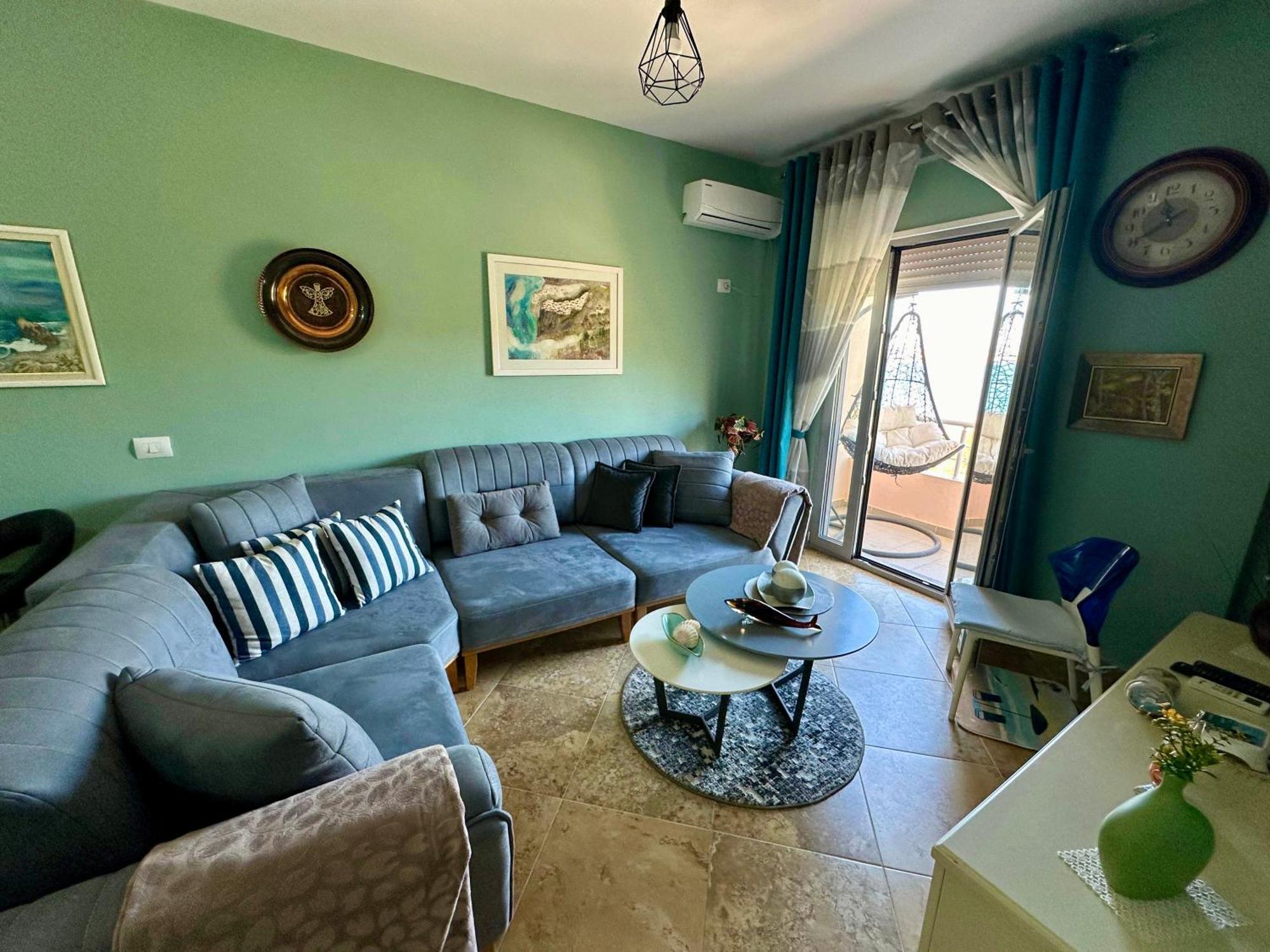 Beach Front Apartment Vlorë Eksteriør billede
