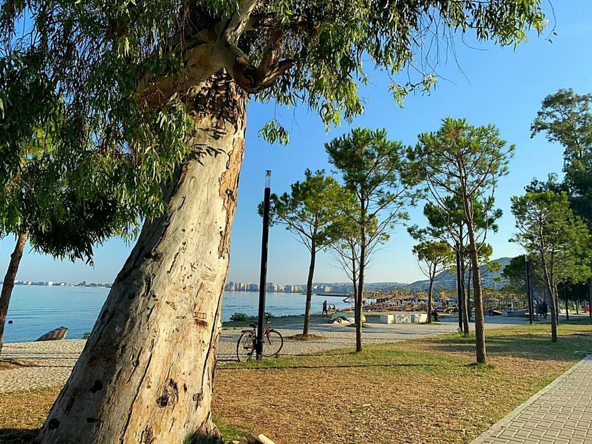 Beach Front Apartment Vlorë Eksteriør billede